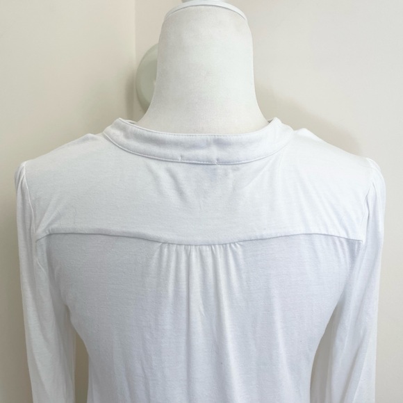 Pretty Ella Moss 3/4 sleeve hi-lo metal grommet collar top! - Picture 8 of 10
